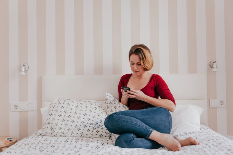 Stylish Bedrooms with Floral, Cute & Textured Duvet Covers